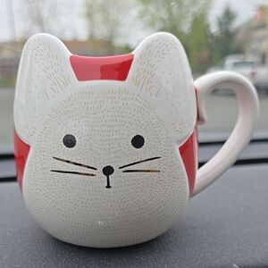 Charming Red and White Cat Decor